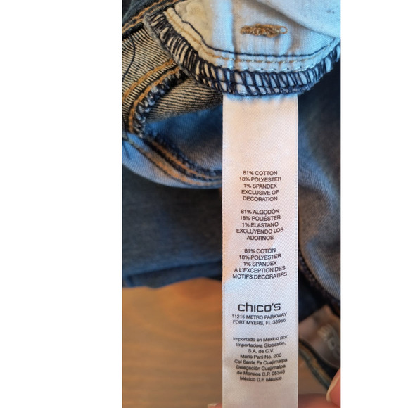 Chico's Jeans Women's Size 14 High Rise Dark Wash Stretch Embellished pockets - Picture 10 of 14